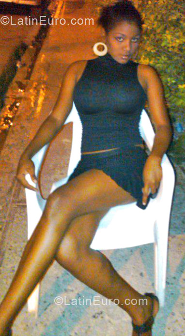 Date this passionate Dominican Republic girl Yafreisy from La Romana DO12508