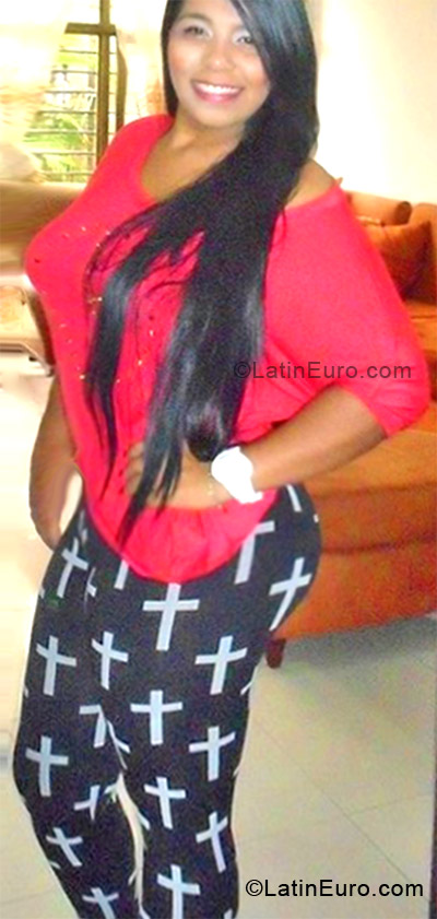 Date this hard body Colombia girl Lina from Cali CO11438