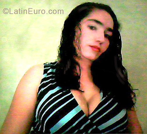 Date this athletic Honduras girl Blanca from San Padro Sula HN767