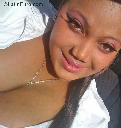 Date this tall Jamaica girl Milan from Kingston JM830