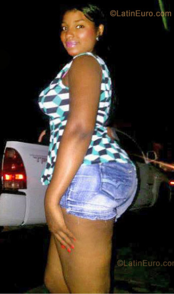 Date this stunning Dominican Republic girl Nicole from Santo Domingo DO13160
