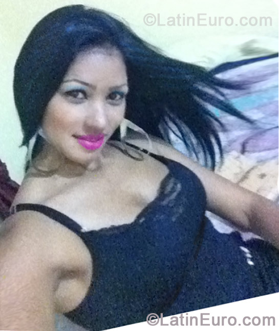 Date this tall Dominican Republic girl Alexandra from Santiago DO13268