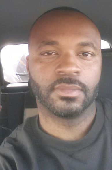 Date this delightful United States man Todd from Los Angles US13741