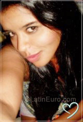 Date this voluptuous Brazil girl Viviane from Sao Paulo BR7263
