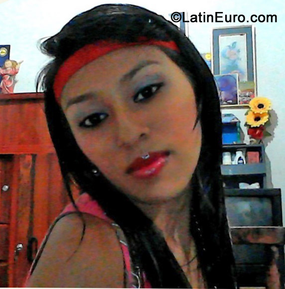 Date this young Colombia girl Katerine from Neiva CO11694