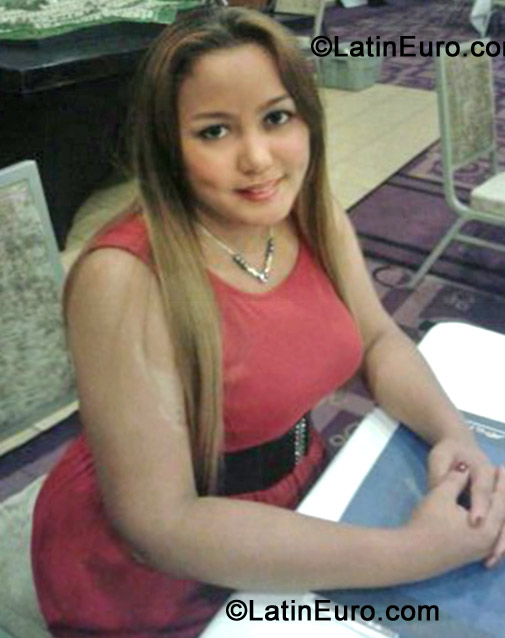 Date this pretty Panama girl Carmen from Panama City PA332