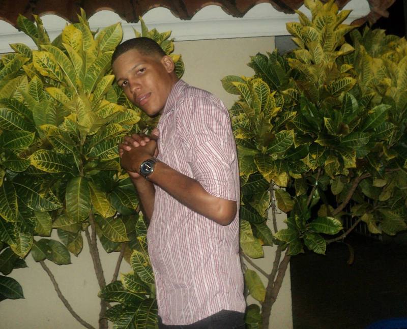 Date this stunning Dominican Republic man Fidel from Santo Domingo DO13498