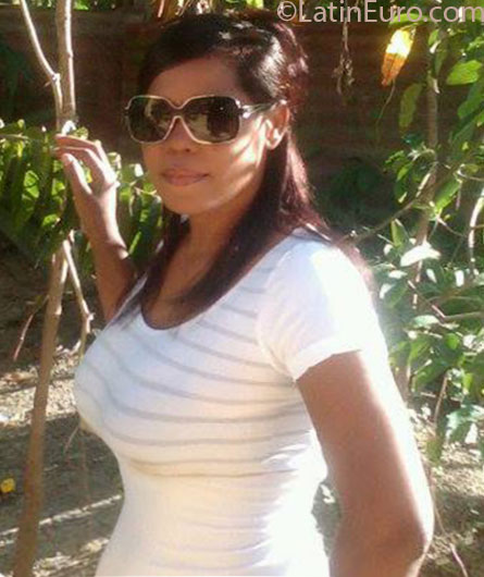 Date this attractive Dominican Republic girl Jackeline from Santo Domingo DO13724