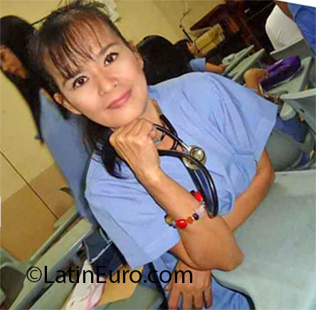 Date this hard body Philippines girl Librada from Manila PH536