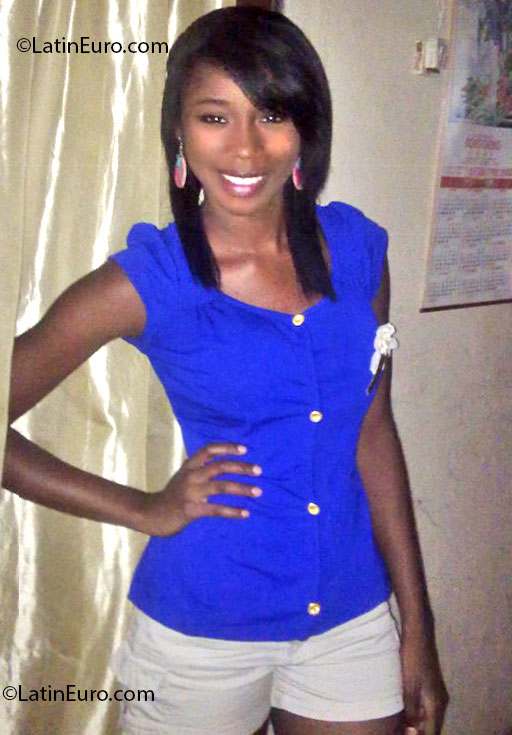 Date this lovely Colombia girl Maira alexandra from Palmira Valle CO11913