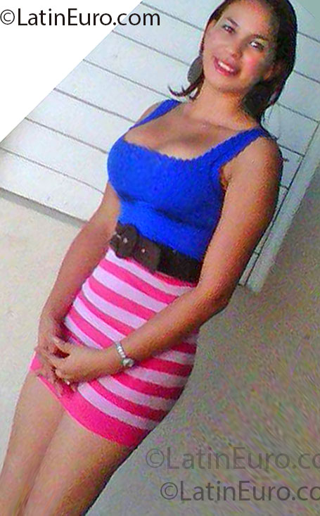 Date this exotic Dominican Republic girl Mervilis from Santiago DO14001