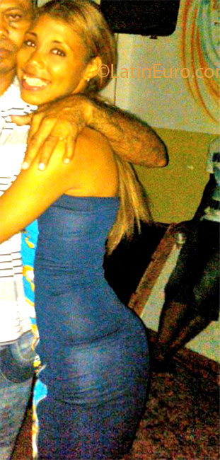Date this beautiful Dominican Republic girl ELIZABETH from Santo Domingo DO14002
