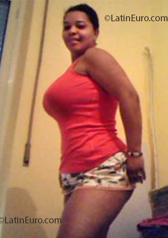 Date this cute Dominican Republic girl Kenia from Bonao DO14262
