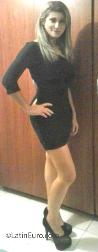 Date this hot Colombia girl Marcela from Manizales CO12148