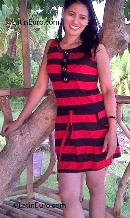 Date this pretty Taiwan girl Farah from Taipei PH547