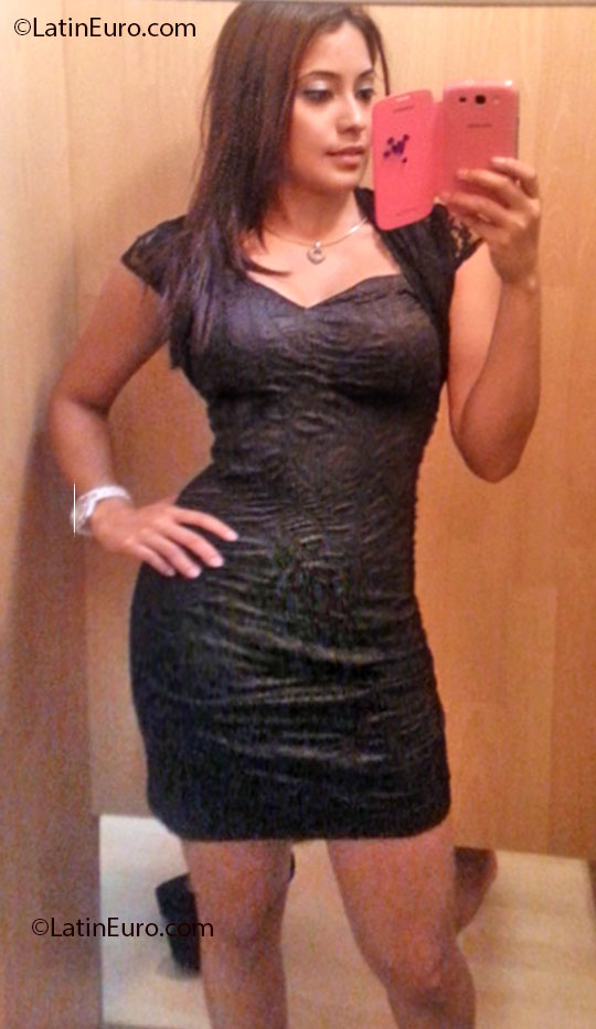 Date this stunning Honduras girl Ashly from San Pedro Sula HN802