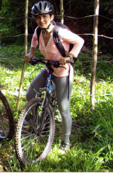 Date this nice looking Colombia girl Ines benitez from Cartagena CO12189