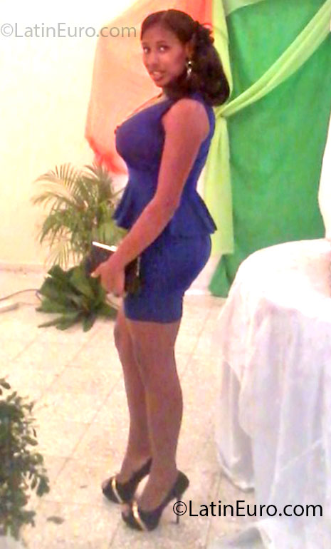 Date this delightful Dominican Republic girl Sarah from San Pedro De Macoris DO14496