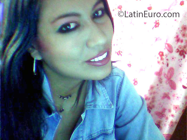 Date this hard body Colombia girl Mery from Bogota CO12232