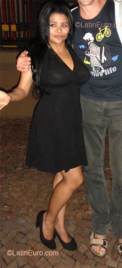 Date this passionate Brazil girl Flavia from Sao Paulo BR7531