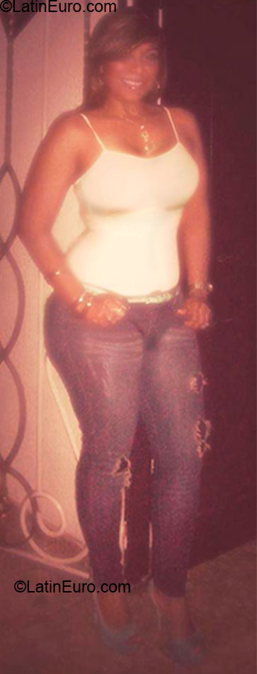 Date this sultry Colombia girl Lisvana from Barranquilla CO12352