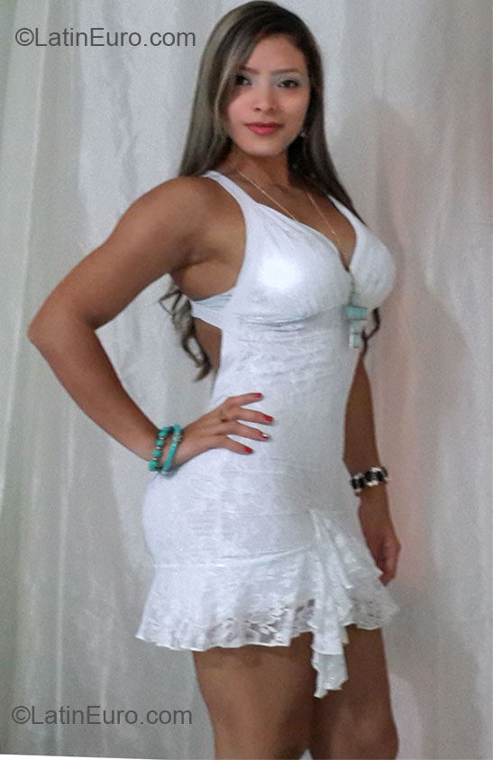 Date this happy United States girl Jessica from Miami CO15296