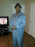 Date this tall United States man Cedric from Lakewood US14030