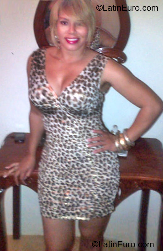 Date this funny Dominican Republic girl Jamiry from Santo Domingo DO14997