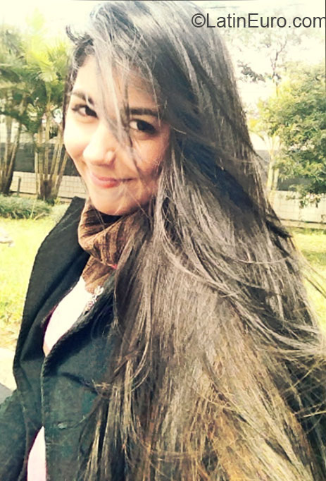 Date this stunning Brazil girl Shana from Sao Paulo BR7632