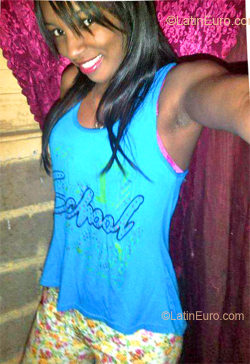 Date this young Dominican Republic girl Cristina from Santiago DO15242