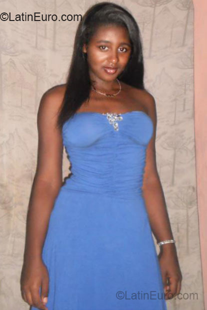 Date this athletic Brazil girl Sabriny from Feira De Santana BR9622
