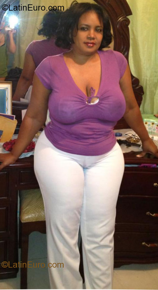 Date this fun Dominican Republic girl Paula from Puerto Plata DO15325