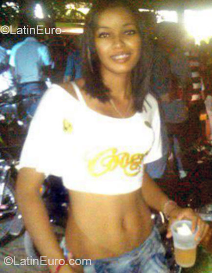 Date this young Dominican Republic girl Miriam p from Santo Domingo DO15343