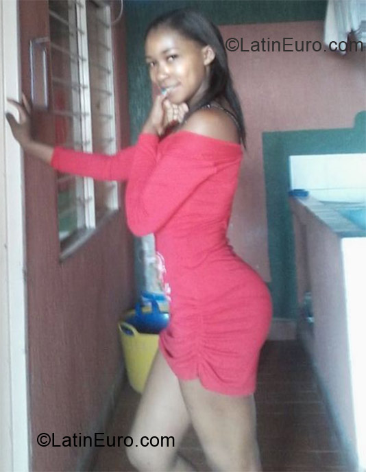 Date this foxy Colombia girl Deisy perlaza from Cali CO12797
