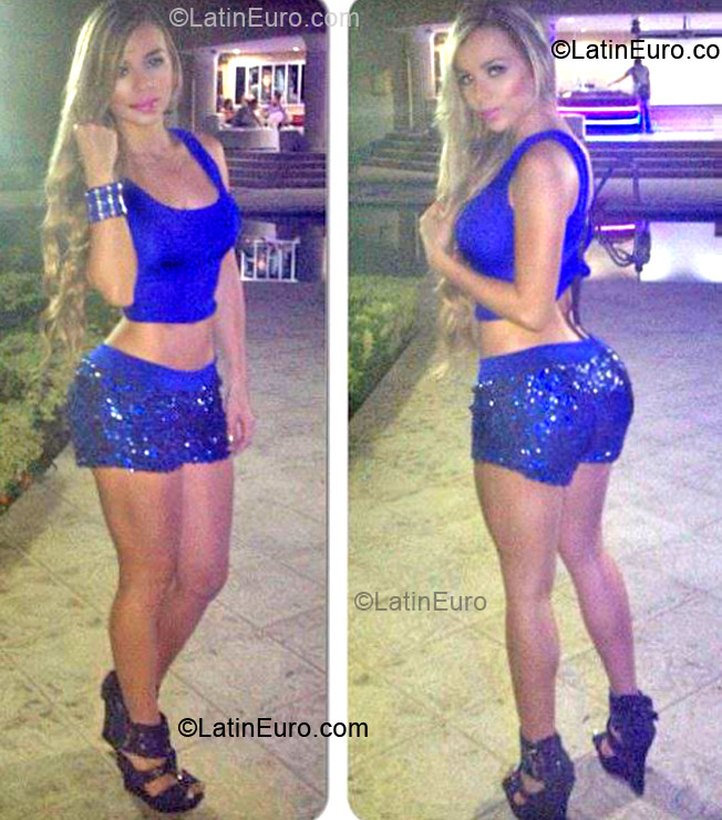 Date this young Colombia girl Natalia from Bogota CO12893