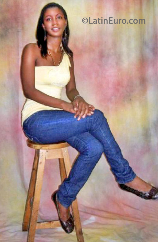 Date this pretty Colombia girl Diana sofia from Palmira CO13142
