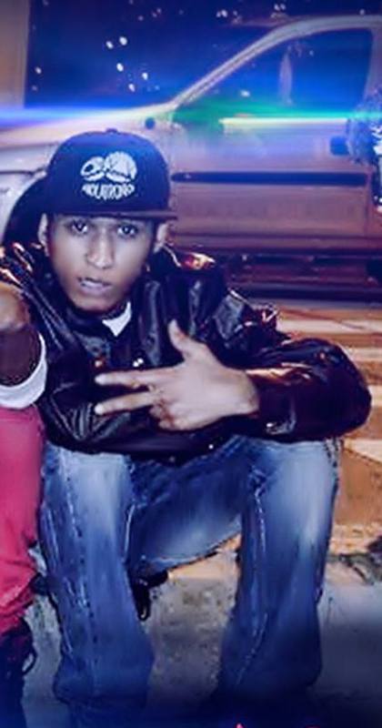 Date this voluptuous Colombia man Yeferson from Medellin CO12991