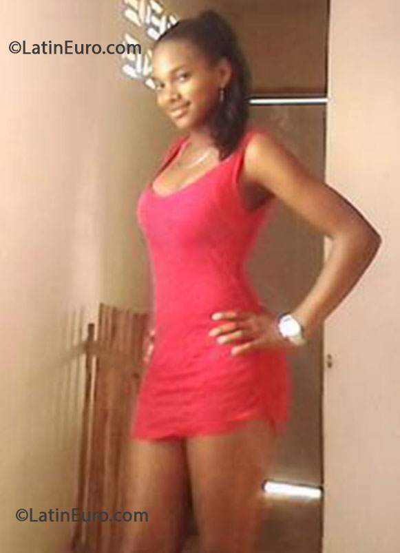 Date this gorgeous Dominican Republic girl Darielys from Hato Mayor Del Rey DO15793
