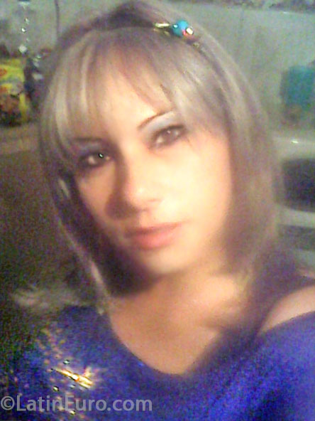 Date this beautiful Colombia girl Luz from Bogota CO13238