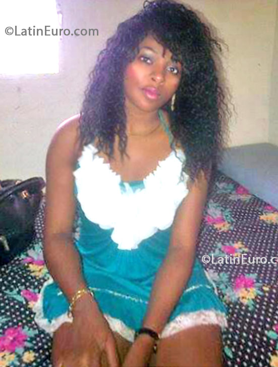 Date this funny Dominican Republic girl Mel from Higuey DO16302