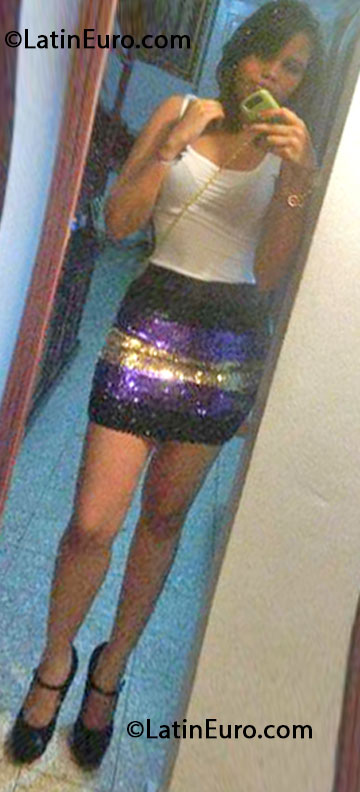 Date this stunning Dominican Republic girl Betaida from Santo Domingo DO16306