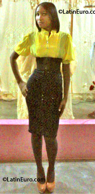 Date this stunning Dominican Republic girl Ingrid from Santo Domingo DO16324