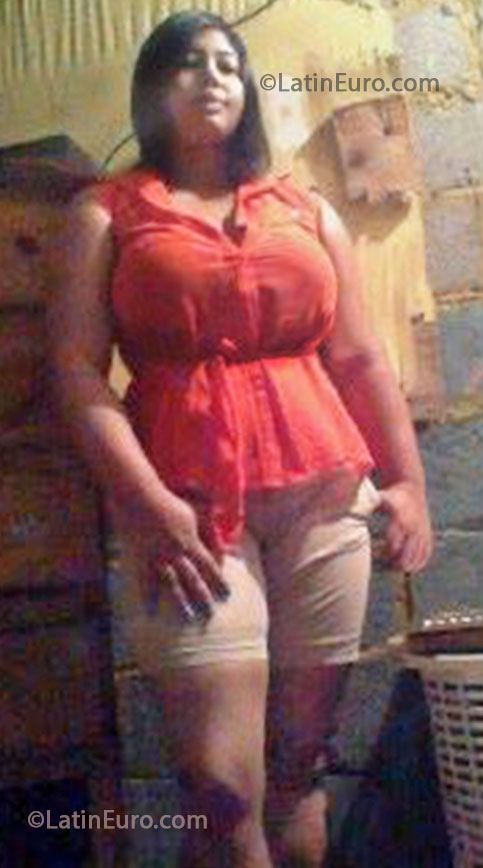 Date this hot Dominican Republic girl Marlin from Santo Domingo DO16491