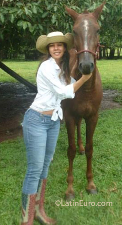Date this sensual Brazil girl Glaucia from Rio Branco BR7955