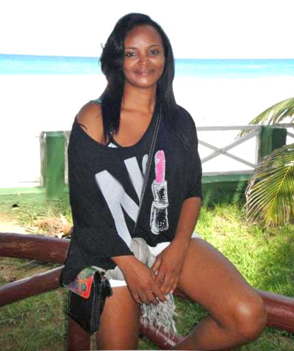 Date this cute Colombia girl Dina10 from Cartagena CO13460