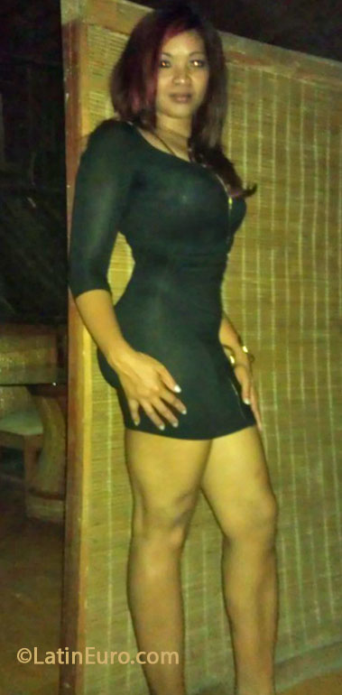 Date this voluptuous Dominican Republic girl Yojira from Puerto Plata DO16648