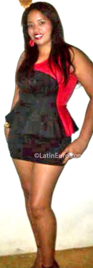 Date this good-looking Dominican Republic girl Jina from Santo Domingo DO16765