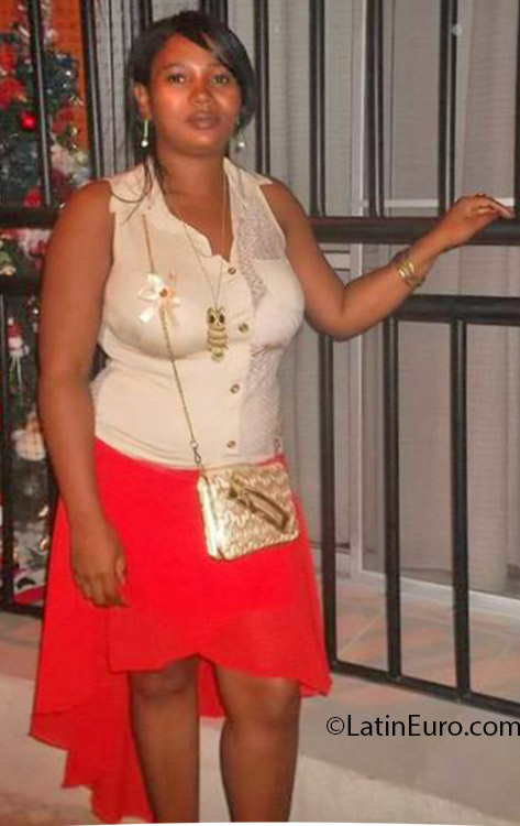 Date this cute Colombia girl Luzma from Cali CO13879