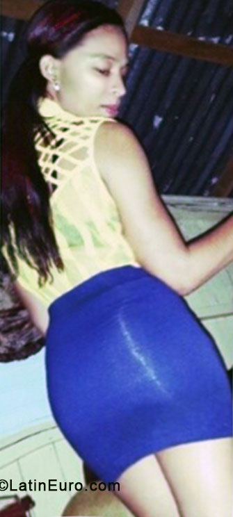 Date this hot Dominican Republic girl Paola from Santiago DO17474