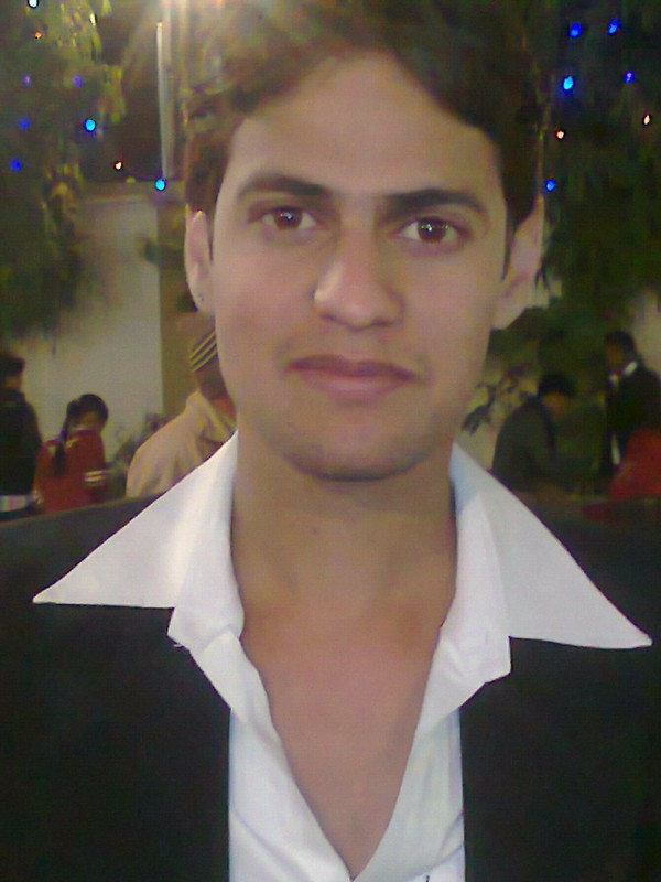 Date this hard body India man Singh from Sheopur IN245